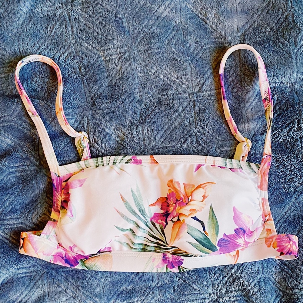 Bikini top